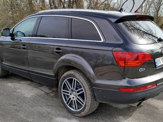 Черный Ауди Ку 7, объемом двигателя 3 л и пробегом 340 тыс. км за 10000 $, фото 4 на Automoto.ua