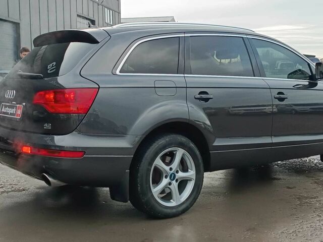 Чорний Ауді Ку 7, об'ємом двигуна 4.2 л та пробігом 220 тис. км за 10000 $, фото 12 на Automoto.ua