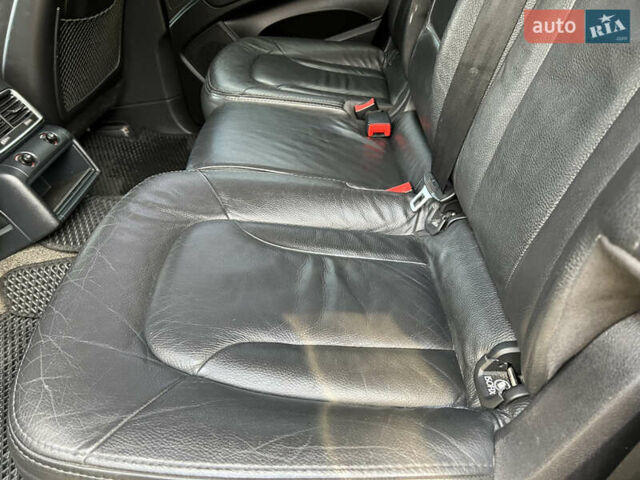 Чорний Ауді Ку 7, об'ємом двигуна 3 л та пробігом 372 тис. км за 13200 $, фото 50 на Automoto.ua