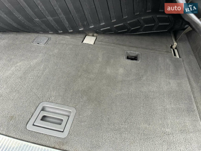 Черный Ауди Ку 7, объемом двигателя 2.97 л и пробегом 257 тыс. км за 12500 $, фото 39 на Automoto.ua