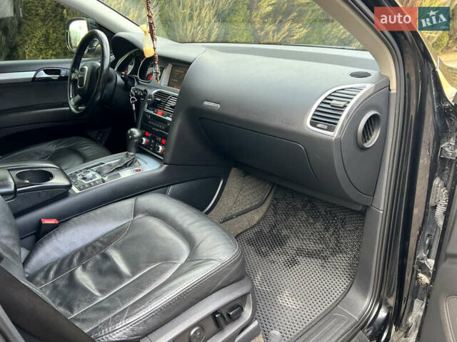 Чорний Ауді Ку 7, об'ємом двигуна 3 л та пробігом 372 тис. км за 13200 $, фото 53 на Automoto.ua