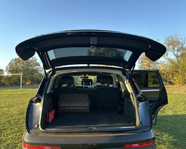 Черный Ауди Ку 7, объемом двигателя 2.97 л и пробегом 340 тыс. км за 13000 $, фото 14 на Automoto.ua