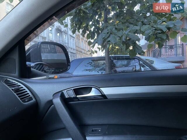 Черный Ауди Ку 7, объемом двигателя 4.2 л и пробегом 180 тыс. км за 14700 $, фото 9 на Automoto.ua