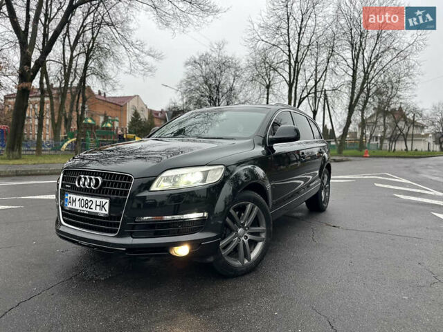 Черный Ауди Ку 7, объемом двигателя 2.97 л и пробегом 257 тыс. км за 12500 $, фото 3 на Automoto.ua