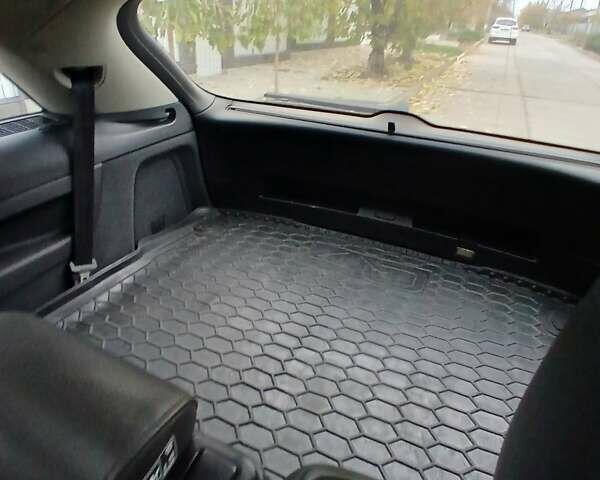 Черный Ауди Ку 7, объемом двигателя 4.16 л и пробегом 265 тыс. км за 12900 $, фото 9 на Automoto.ua