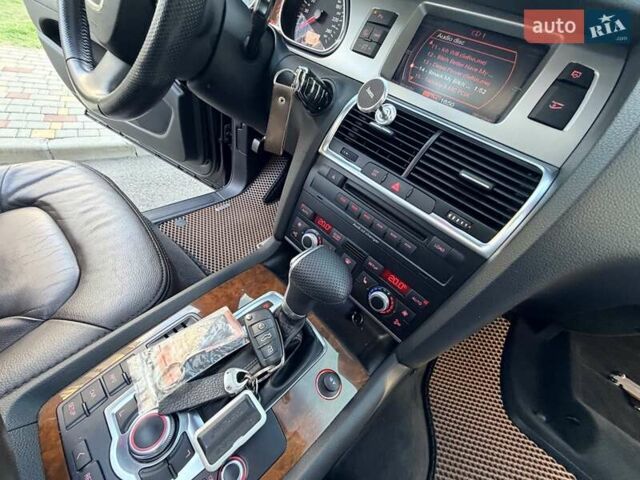 Черный Ауди Ку 7, объемом двигателя 2.97 л и пробегом 239 тыс. км за 16500 $, фото 22 на Automoto.ua