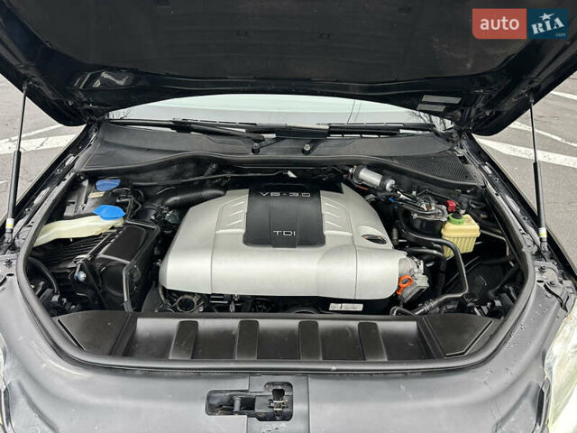 Черный Ауди Ку 7, объемом двигателя 2.97 л и пробегом 257 тыс. км за 12500 $, фото 56 на Automoto.ua