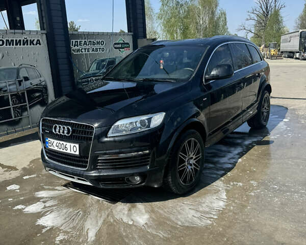 Черный Ауди Ку 7, объемом двигателя 3 л и пробегом 415 тыс. км за 12000 $, фото 6 на Automoto.ua