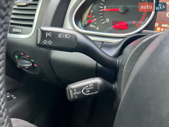 Чорний Ауді Ку 7, об'ємом двигуна 3 л та пробігом 372 тис. км за 13200 $, фото 42 на Automoto.ua