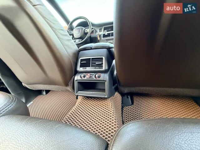 Черный Ауди Ку 7, объемом двигателя 2.97 л и пробегом 239 тыс. км за 16500 $, фото 46 на Automoto.ua