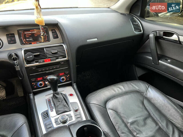 Чорний Ауді Ку 7, об'ємом двигуна 3 л та пробігом 372 тис. км за 13200 $, фото 51 на Automoto.ua