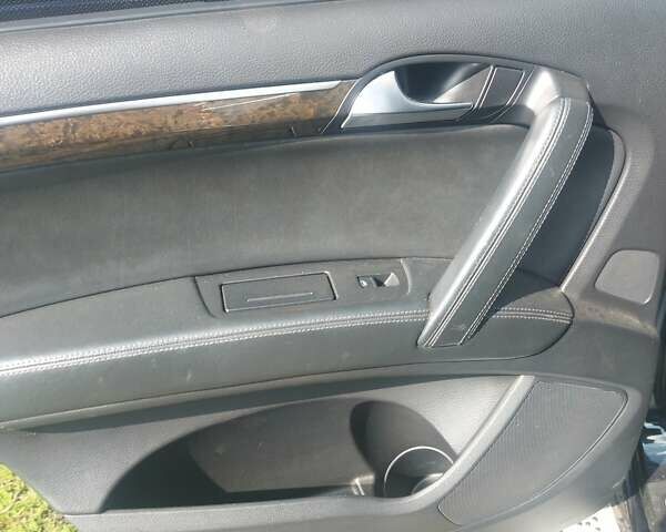 Черный Ауди Ку 7, объемом двигателя 2.97 л и пробегом 295 тыс. км за 10500 $, фото 14 на Automoto.ua