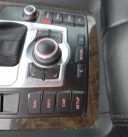 Черный Ауди Ку 7, объемом двигателя 3 л и пробегом 303 тыс. км за 12500 $, фото 18 на Automoto.ua