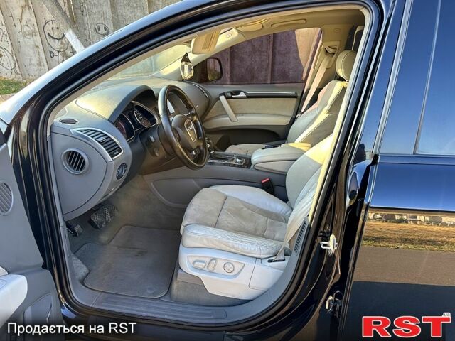 Чорний Ауді Ку 7, об'ємом двигуна 3 л та пробігом 227 тис. км за 14500 $, фото 1 на Automoto.ua