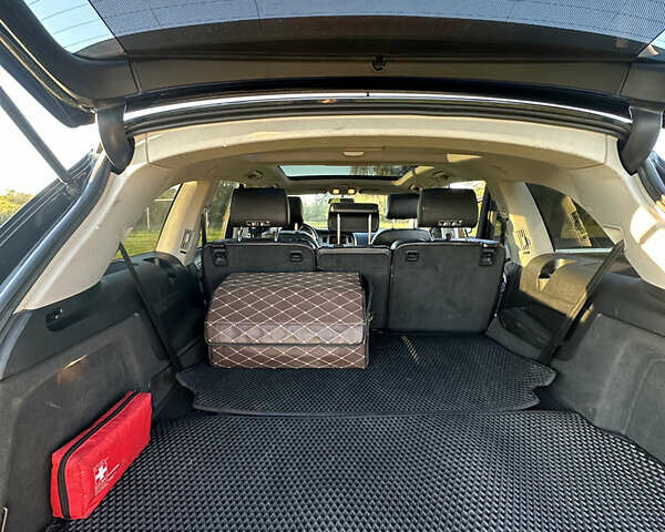 Черный Ауди Ку 7, объемом двигателя 2.97 л и пробегом 340 тыс. км за 13000 $, фото 15 на Automoto.ua