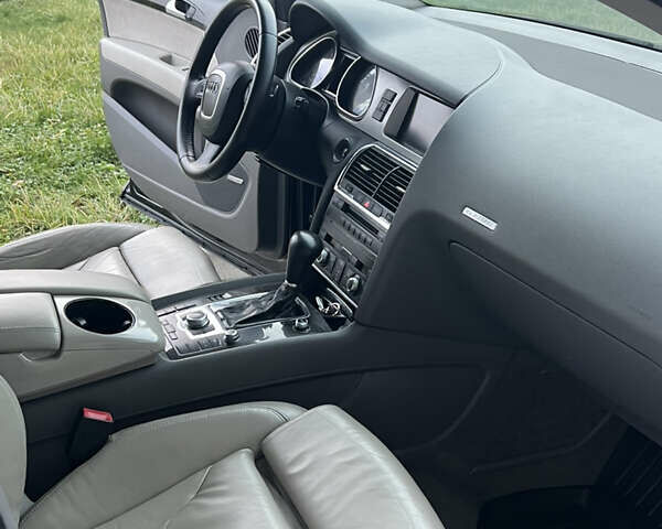 Черный Ауди Ку 7, объемом двигателя 2.97 л и пробегом 257 тыс. км за 14200 $, фото 17 на Automoto.ua