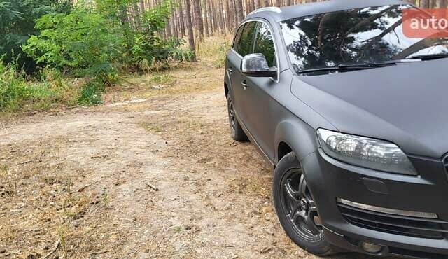 Чорний Ауді Ку 7, об'ємом двигуна 3 л та пробігом 318 тис. км за 10800 $, фото 1 на Automoto.ua