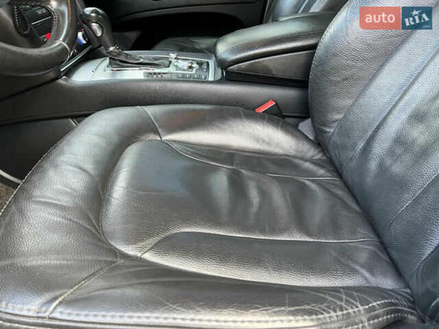 Чорний Ауді Ку 7, об'ємом двигуна 3 л та пробігом 372 тис. км за 13200 $, фото 35 на Automoto.ua