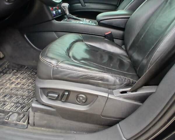 Черный Ауди Ку 7, объемом двигателя 4.16 л и пробегом 265 тыс. км за 12900 $, фото 5 на Automoto.ua