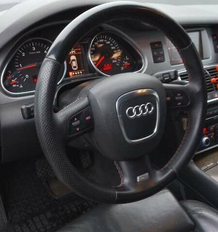 Черный Ауди Ку 7, объемом двигателя 3 л и пробегом 303 тыс. км за 12500 $, фото 14 на Automoto.ua