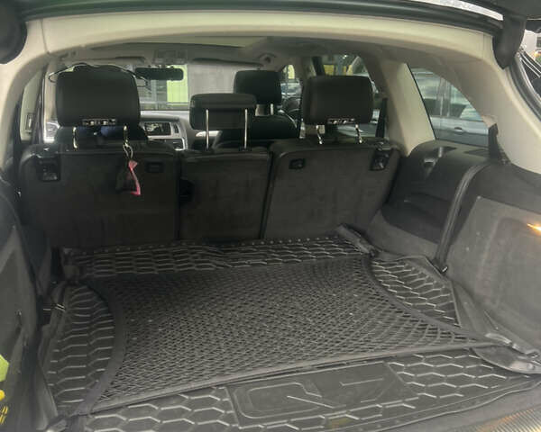 Черный Ауди Ку 7, объемом двигателя 2.97 л и пробегом 220 тыс. км за 18500 $, фото 5 на Automoto.ua