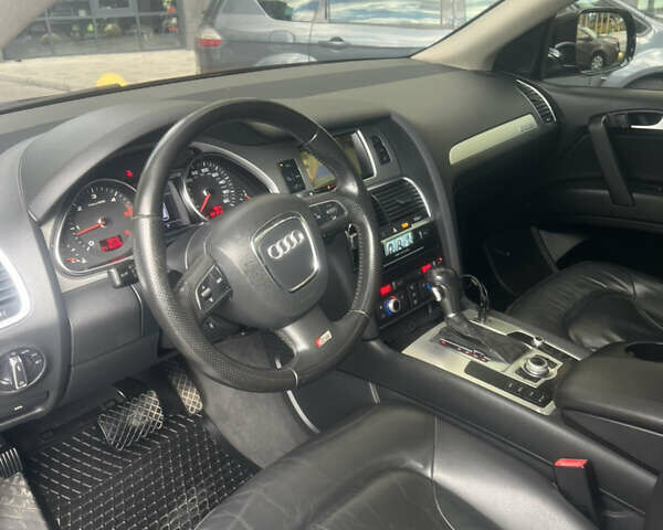 Черный Ауди Ку 7, объемом двигателя 2.97 л и пробегом 220 тыс. км за 18500 $, фото 9 на Automoto.ua