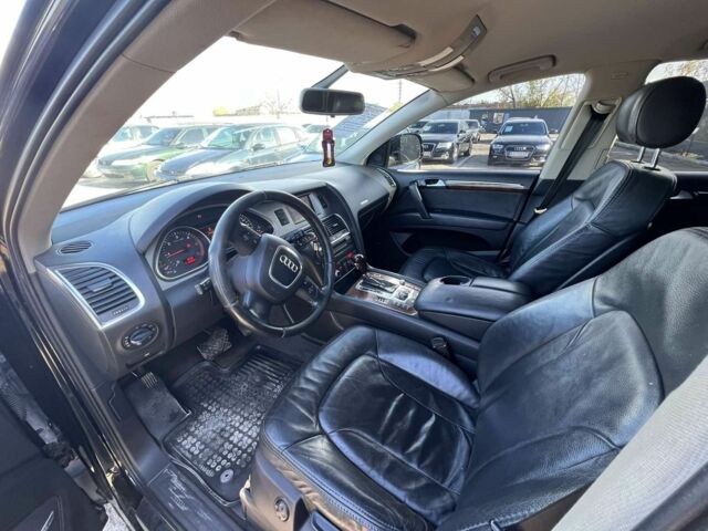 Черный Ауди Ку 7, объемом двигателя 3 л и пробегом 250 тыс. км за 13999 $, фото 2 на Automoto.ua