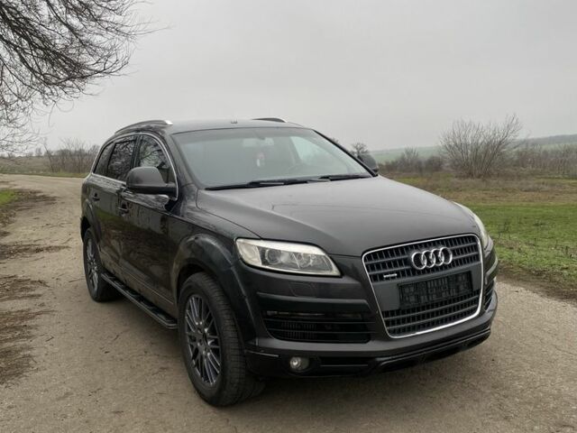 Черный Ауди Ку 7, объемом двигателя 3 л и пробегом 250 тыс. км за 6399 $, фото 3 на Automoto.ua