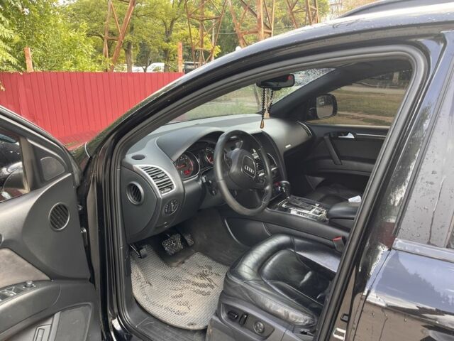 Черный Ауди Ку 7, объемом двигателя 3 л и пробегом 290 тыс. км за 13500 $, фото 7 на Automoto.ua