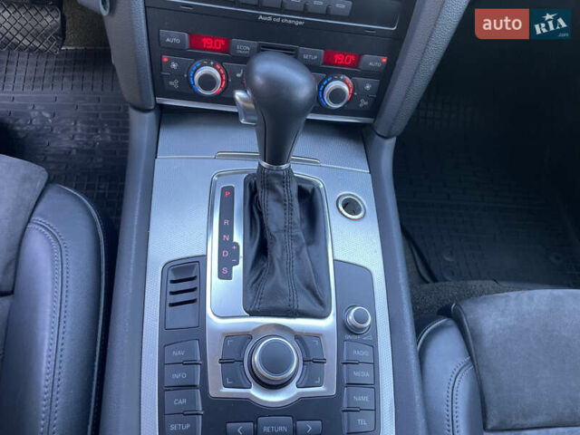 Черный Ауди Ку 7, объемом двигателя 2.97 л и пробегом 217 тыс. км за 13500 $, фото 20 на Automoto.ua