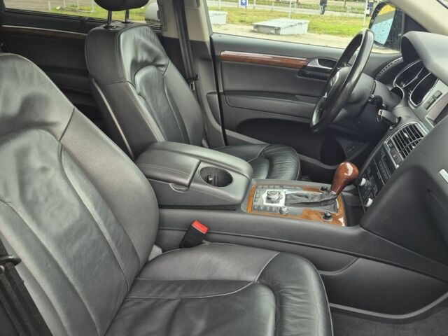 Чорний Ауді Ку 7, об'ємом двигуна 0 л та пробігом 181 тис. км за 9999 $, фото 5 на Automoto.ua