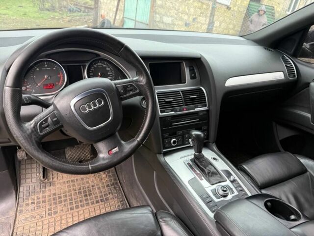 Черный Ауди Ку 7, объемом двигателя 4.1 л и пробегом 230 тыс. км за 13200 $, фото 6 на Automoto.ua