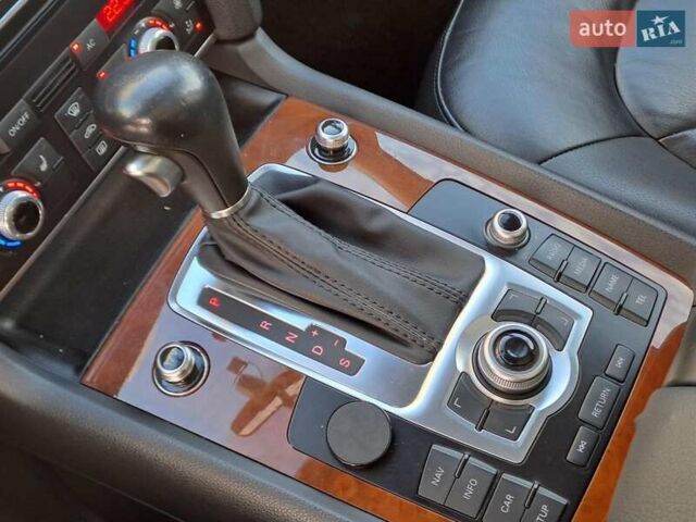 Чорний Ауді Ку 7, об'ємом двигуна 3 л та пробігом 169 тис. км за 12990 $, фото 8 на Automoto.ua