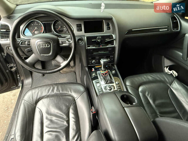 Черный Ауди Ку 7, объемом двигателя 2.97 л и пробегом 270 тыс. км за 20600 $, фото 7 на Automoto.ua