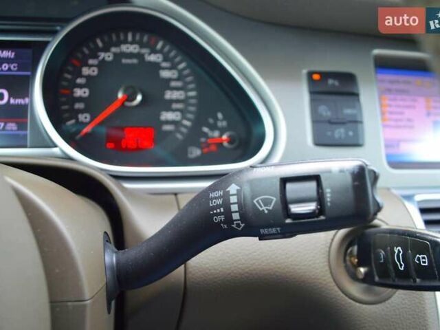 Черный Ауди Ку 7, объемом двигателя 2.97 л и пробегом 175 тыс. км за 15900 $, фото 29 на Automoto.ua