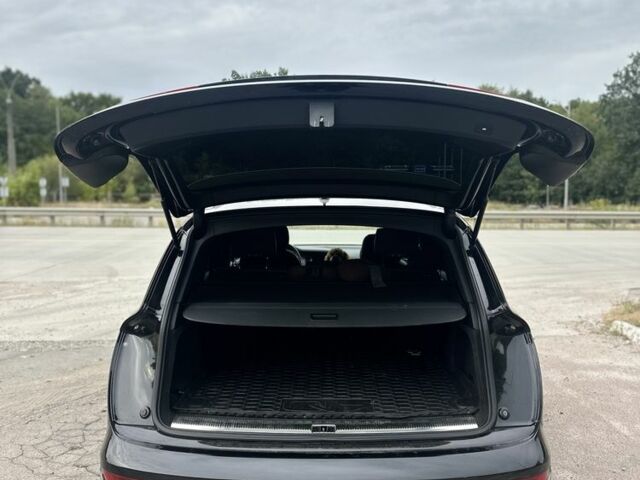 Черный Ауди Ку 7, объемом двигателя 3 л и пробегом 296 тыс. км за 16800 $, фото 6 на Automoto.ua