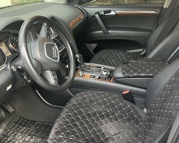 Черный Ауди Ку 7, объемом двигателя 2.97 л и пробегом 330 тыс. км за 17800 $, фото 2 на Automoto.ua