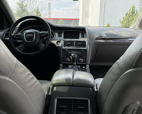 Черный Ауди Ку 7, объемом двигателя 2.97 л и пробегом 238 тыс. км за 16500 $, фото 17 на Automoto.ua