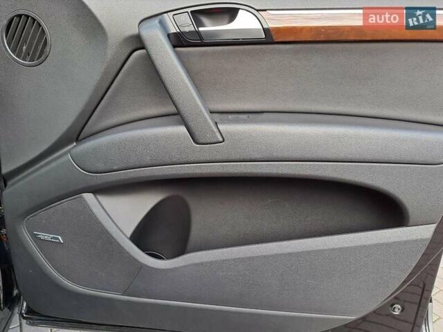 Чорний Ауді Ку 7, об'ємом двигуна 3 л та пробігом 169 тис. км за 12990 $, фото 12 на Automoto.ua