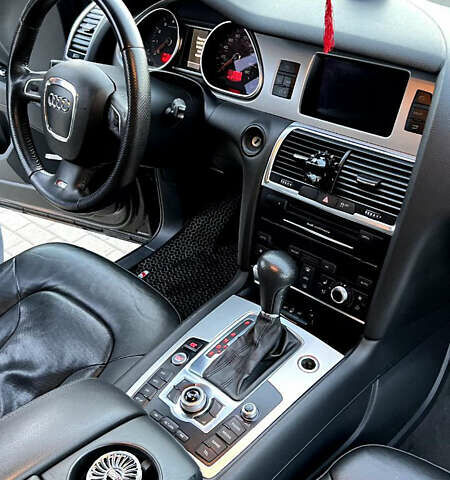 Чорний Ауді Ку 7, об'ємом двигуна 3 л та пробігом 257 тис. км за 15700 $, фото 4 на Automoto.ua