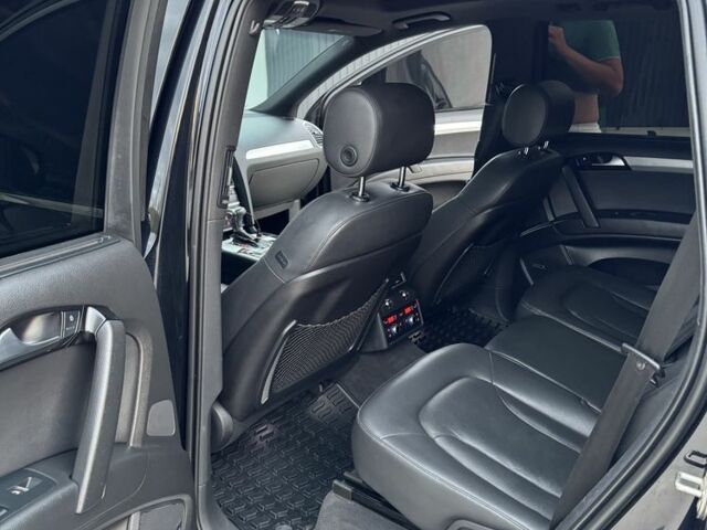 Чорний Ауді Ку 7, об'ємом двигуна 3 л та пробігом 280 тис. км за 12000 $, фото 5 на Automoto.ua