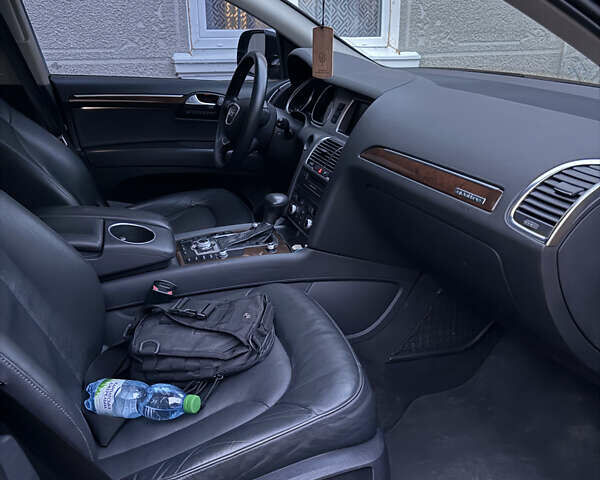 Чорний Ауді Ку 7, об'ємом двигуна 3 л та пробігом 175 тис. км за 15600 $, фото 11 на Automoto.ua