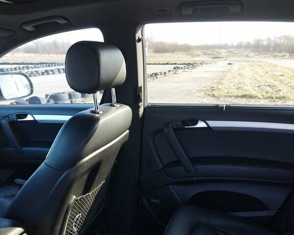 Чорний Ауді Ку 7, об'ємом двигуна 3 л та пробігом 207 тис. км за 16400 $, фото 2 на Automoto.ua