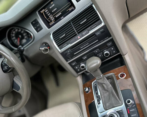 Черный Ауди Ку 7, объемом двигателя 3 л и пробегом 235 тыс. км за 14000 $, фото 53 на Automoto.ua