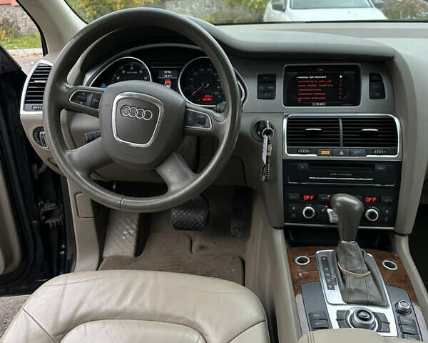 Черный Ауди Ку 7, объемом двигателя 3 л и пробегом 166 тыс. км за 10999 $, фото 11 на Automoto.ua