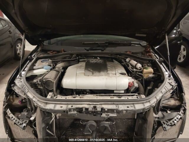 Черный Ауди Ку 7, объемом двигателя 3 л и пробегом 238 тыс. км за 12800 $, фото 10 на Automoto.ua