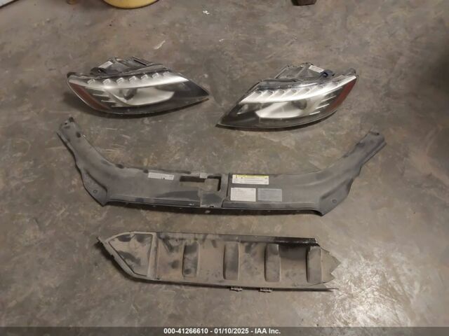 Черный Ауди Ку 7, объемом двигателя 3 л и пробегом 238 тыс. км за 12800 $, фото 11 на Automoto.ua