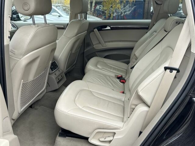 Черный Ауди Ку 7, объемом двигателя 3 л и пробегом 166 тыс. км за 10800 $, фото 9 на Automoto.ua