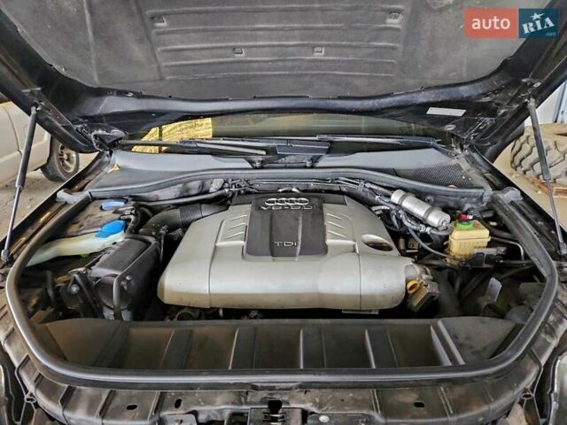 Черный Ауди Ку 7, объемом двигателя 2.97 л и пробегом 109 тыс. км за 2000 $, фото 11 на Automoto.ua