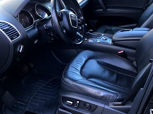 Черный Ауди Ку 7, объемом двигателя 3 л и пробегом 248 тыс. км за 17600 $, фото 4 на Automoto.ua